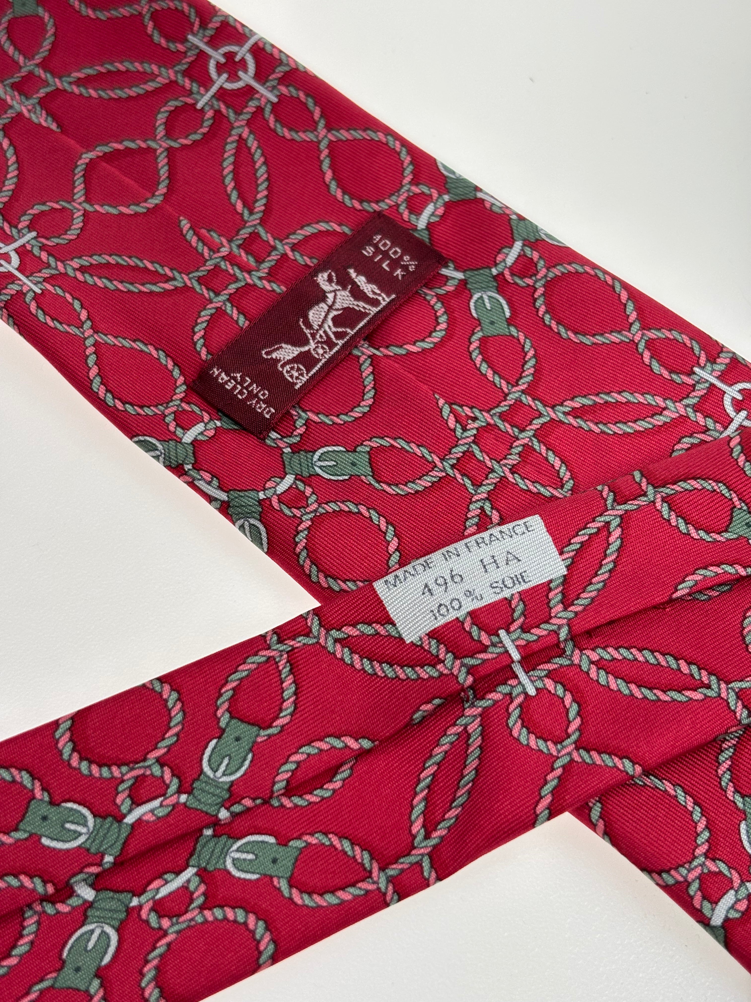 Rote Hermès Seidenkrawatte