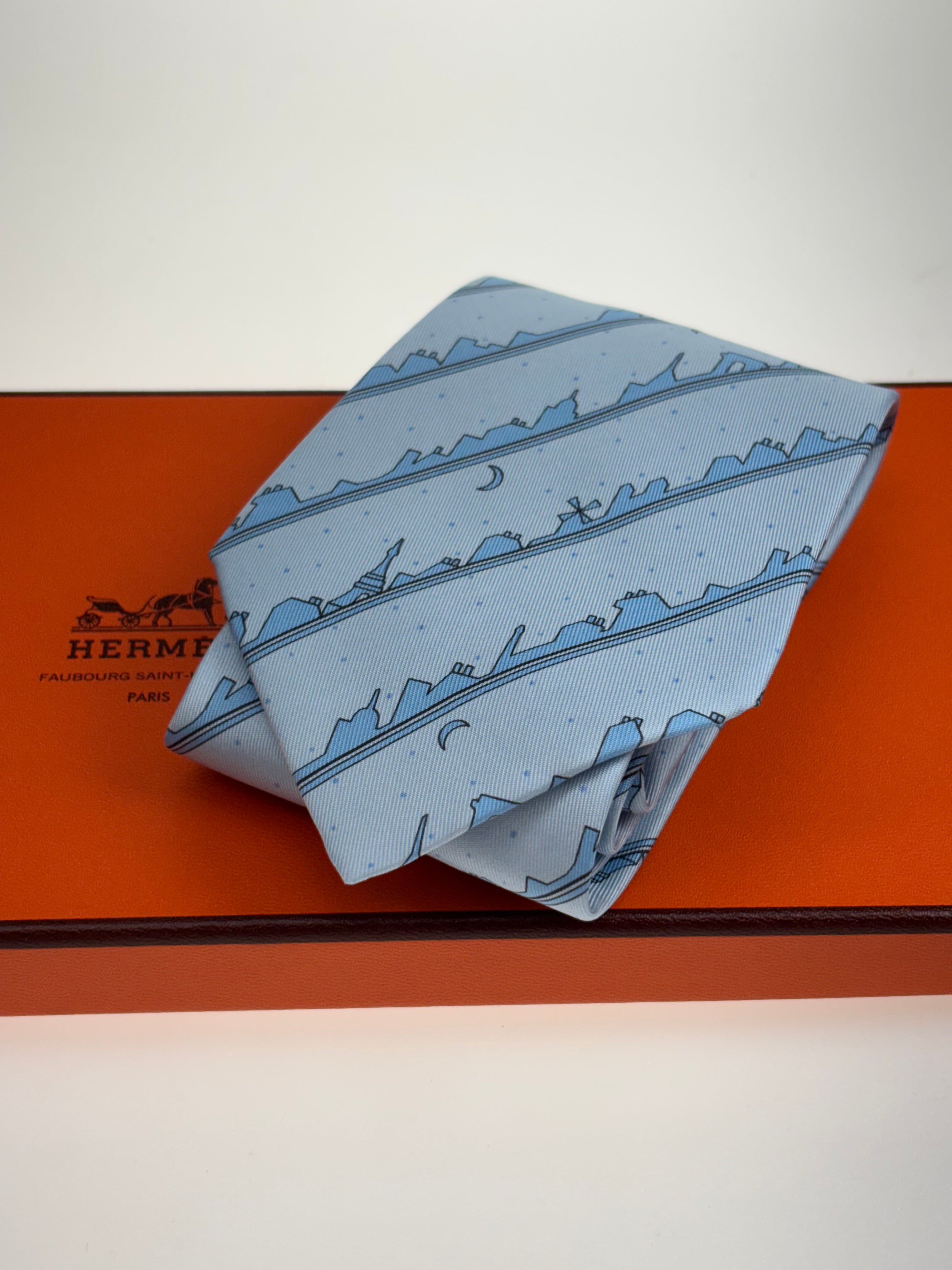 Blaue Hermés Seidenkrawatte mit Stadt Silouette