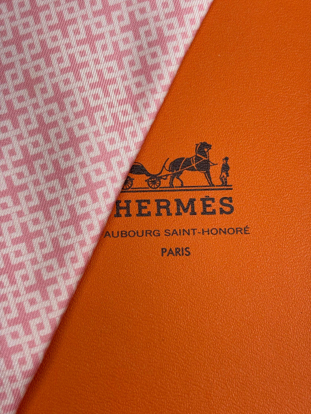 Pinke Hermès Seidenkrawatte Kreuz Muster