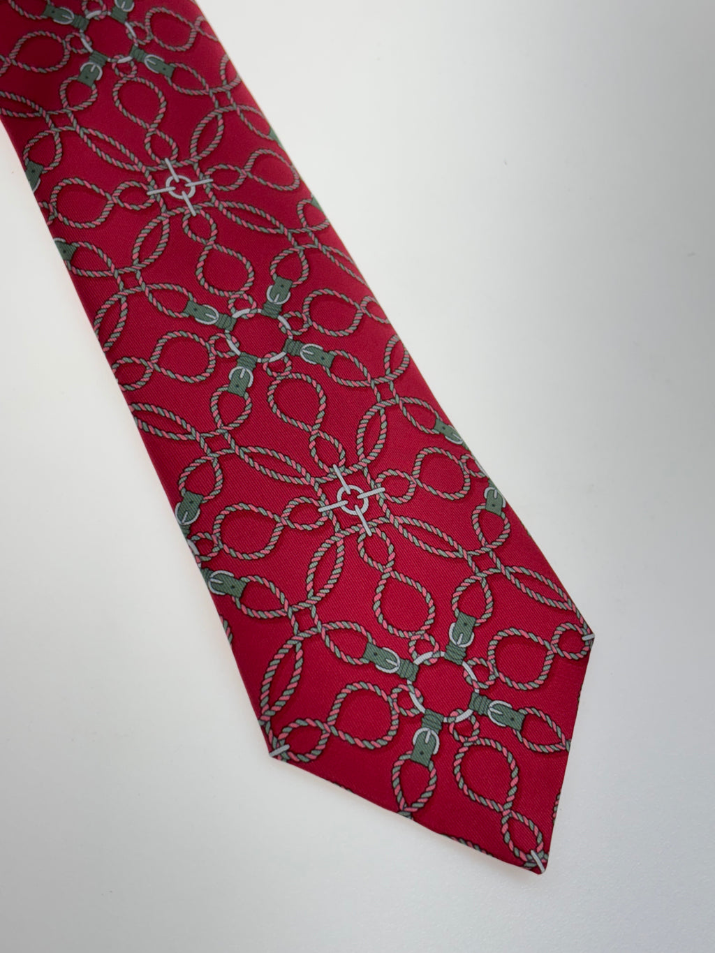 Rote Hermès Seidenkrawatte