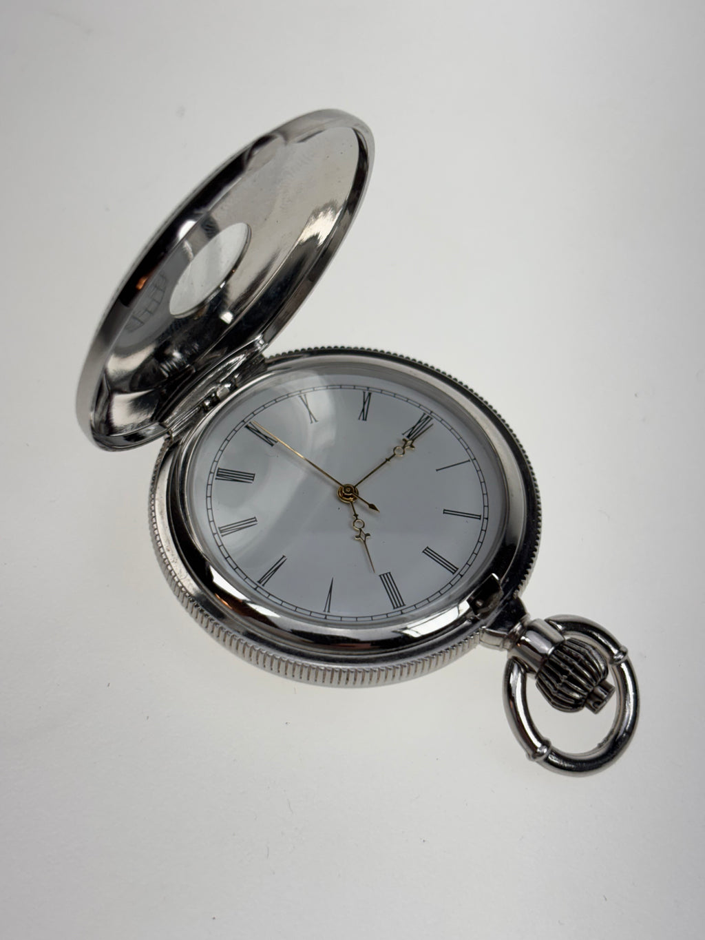 silberfarbige Taschenuhr mit pfiffigen Sichtfenster NOS